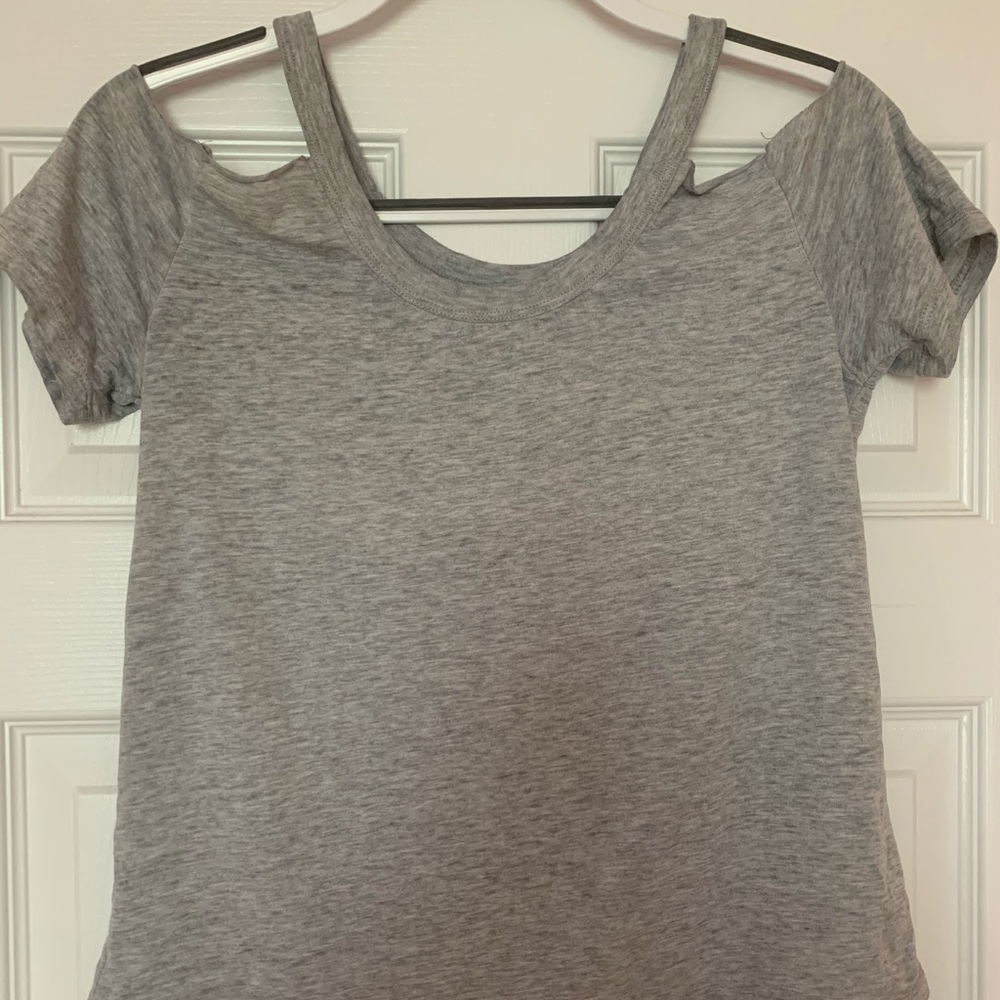 Women’s Grey off the shoulder t-shirt